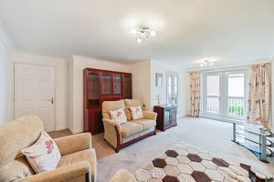 LIVING ROOM- click for photo gallery